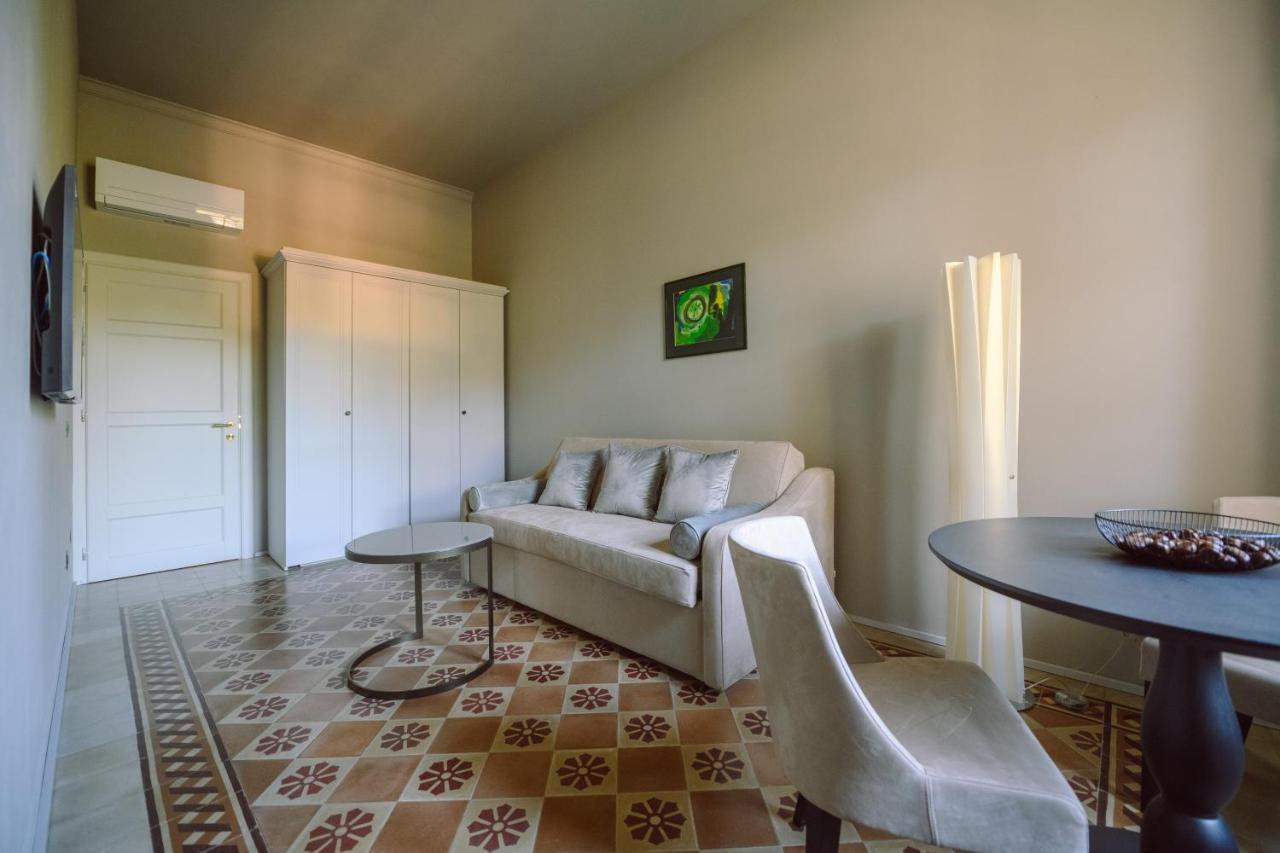 Palazzo Froussard B&B And Living Lucca Exterior photo