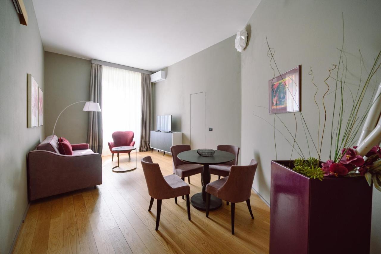 Palazzo Froussard B&B And Living Lucca Exterior photo