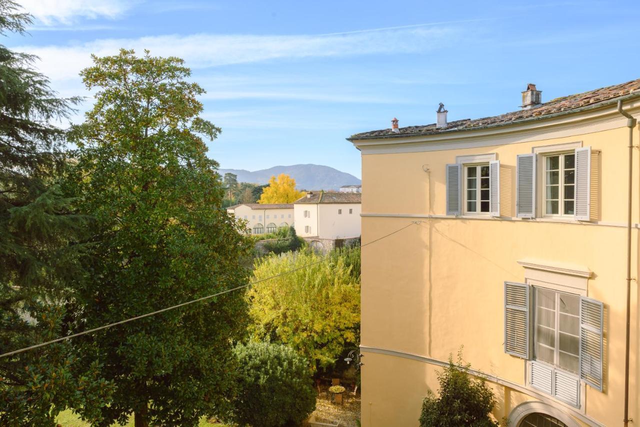 Palazzo Froussard B&B And Living Lucca Exterior photo